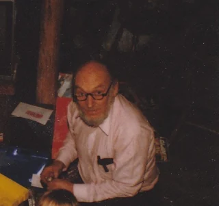 My grandfather, Bob, whose pocket knife became part of my earliest connection to knives.